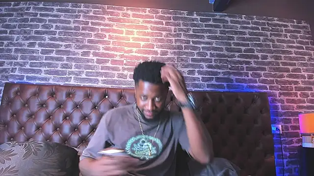 Snapshot of Drake_Nassir4 chatting on 12.29.24 Drake Nassir4 online show from 12.29.24