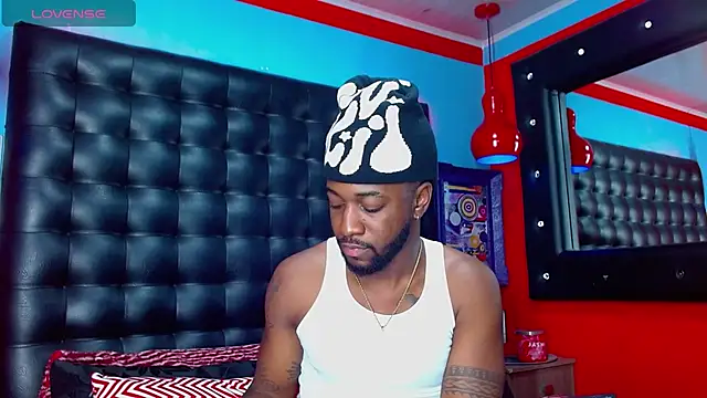 Snapshot of Drake_Nassir4 chatting on 01.11.25 Drake Nassir4 online show from 01.11.25