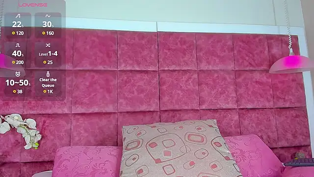 Snapshot of Drake_Nassir4 chatting on 02.15.25 Drake Nassir4 online show from 02.15.25