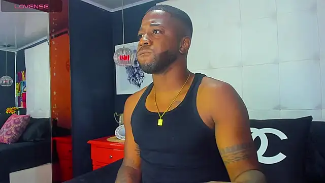 Snapshot of Drake_Nassir4 chatting on 03.07.25 Drake Nassir4 online show from 03.07.25