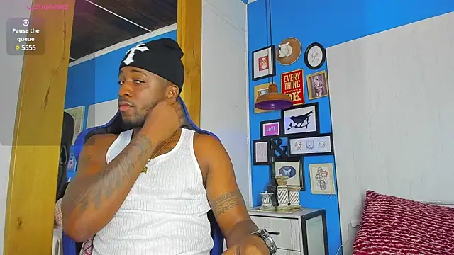 Snapshot of Drake_Nassir4 chatting on 03.16.25 Drake Nassir4 online show from 03.16.25