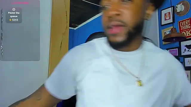 Snapshot of Drake_Nassir4 chatting on 09.15.25 Drake Nassir4 online show from 09.15.25