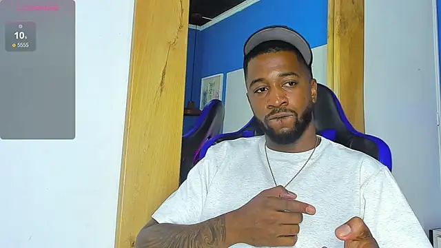 Snapshot of Drake_Nassir4 chatting on 09.18.25 Drake Nassir4 online show from 09.18.25