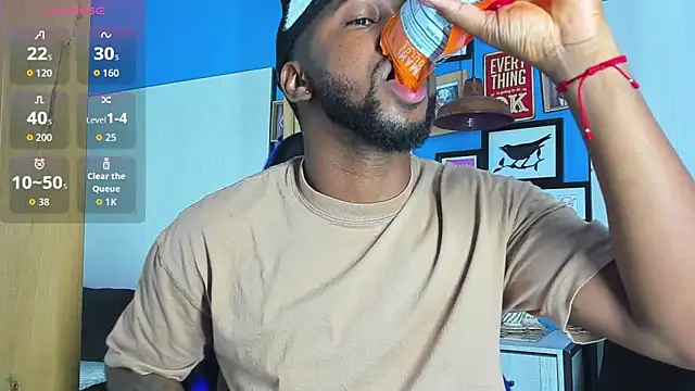 Snapshot of Drake_Nassir4 chatting on 09.30.25 Drake Nassir4 online show from 09.30.25