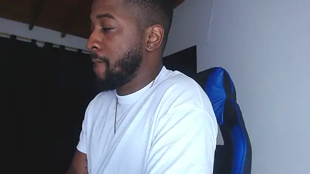 Snapshot of Drake_Nassir4 chatting on 02.17.26 Drake Nassir4 online show from 02.17.26