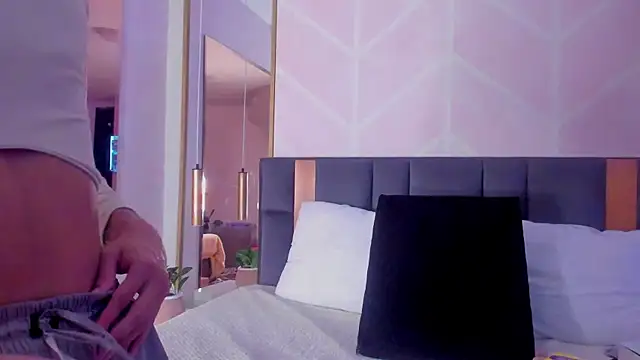 GabyPetit online show from 02.05.26