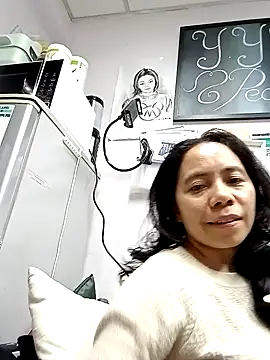 Snapshot of doggiepossession chatting on 02.23.25 doggiepossession online show from 02.23.25