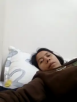 Snapshot of doggiepossession chatting on 02.25.25 doggiepossession online show from 02.25.25