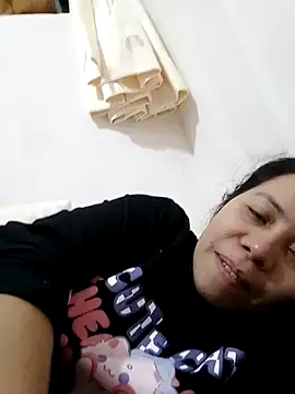 Snapshot of doggiepossession chatting on 03.16.25 doggiepossession online show from 03.16.25