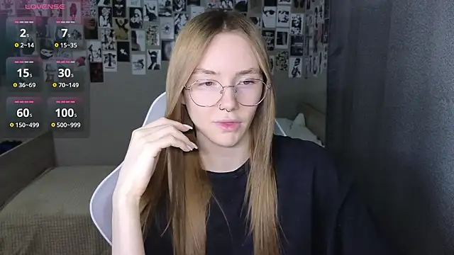 littlevildevil online show from 02.14.26