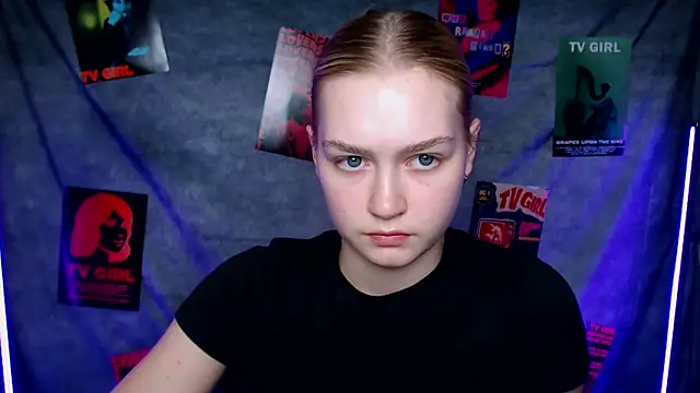 MademoiselleCl online show from 11.04.25