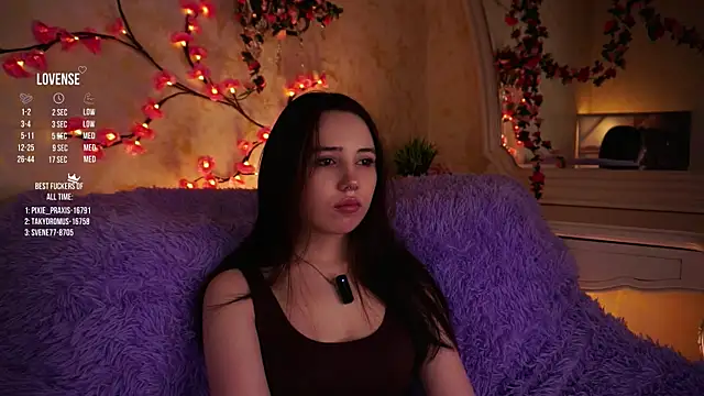 GillianDowdey online show from 12.02.25