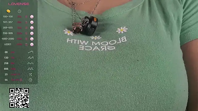 AislyEmbury online show from 10.29.25