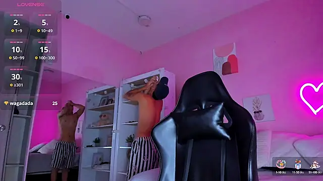 Ian Castillo  online show from 09.13.25