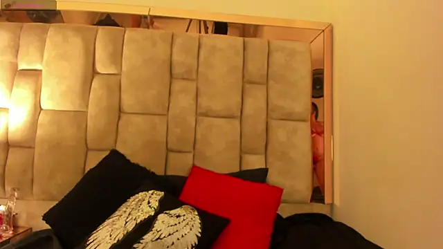 Oliviaa Evans online show from 04.07.26