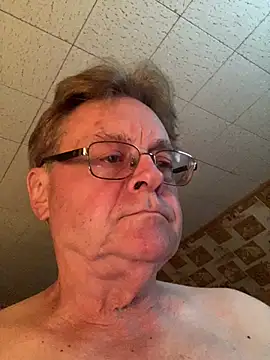 Snapshot of Tonybaloney1972 chatting on 05.20.26 Tonybaloney1972 online show from 05.20.26