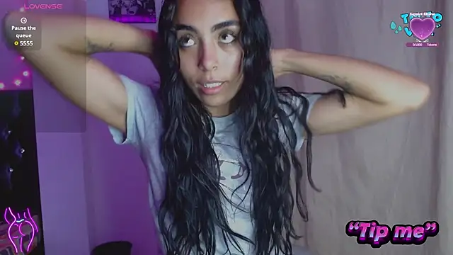 Snapshot of AntonellaAndNoah chatting on 12.13.24 AntonellaAndNoah online show from 12.13.24