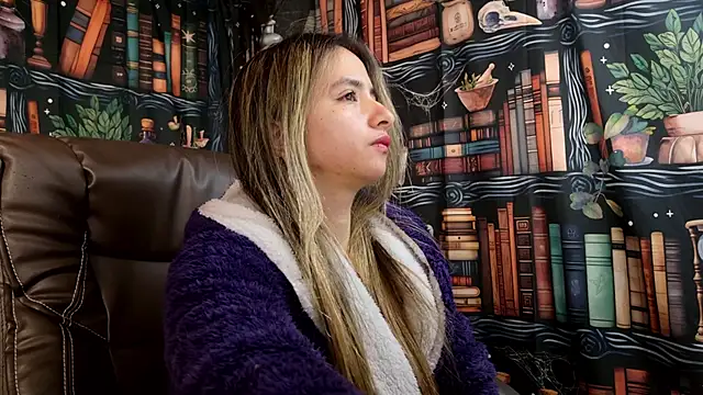 Snapshot of julietta___jackson chatting on 03.02.25 julietta jackson online show from 03.02.25