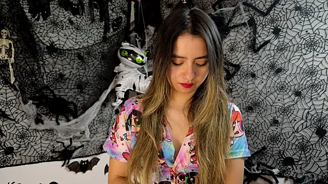 Snapshot of julietta___jackson chatting on 10.11.25 julietta jackson online show from 10.11.25