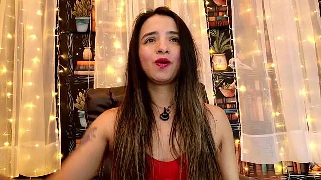 Snapshot of julietta___jackson chatting on 07.07.26 julietta jackson online show from 07.07.26
