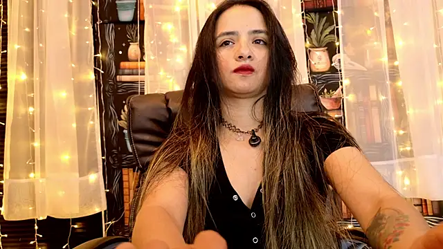 Snapshot of julietta___jackson chatting on 07.09.26 julietta jackson online show from 07.09.26
