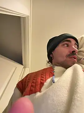 Snapshot of wolfwhite95 chatting on 03.01.26 wolfwhite95 online show from 03.01.26