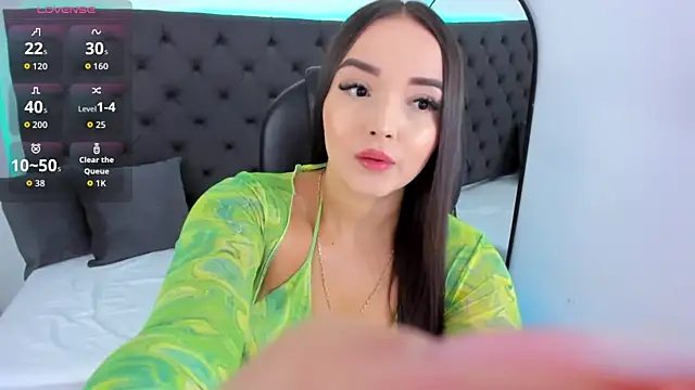 ninfomaria  online show from 10.25.25