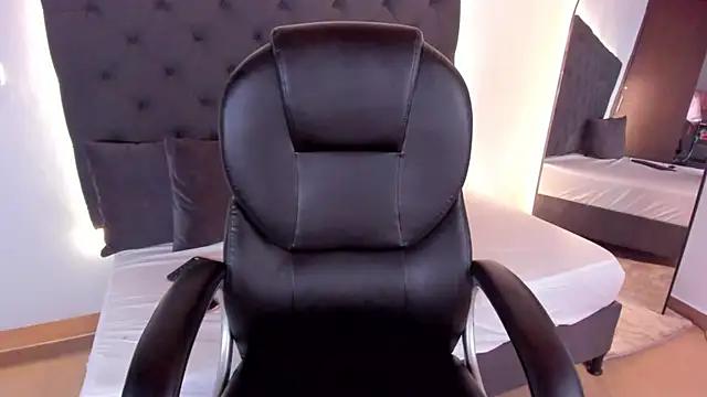 Snapshot of ninfomaria_ chatting on 07.17.26 ninfomaria online show from 07.17.26