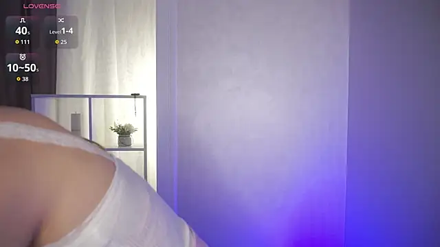 Azure eyes online show from 11.11.25