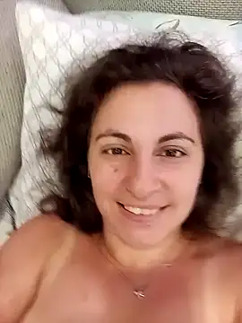 Snapshot of ShelaDiass chatting on 07.18.26 ShelaDiass online show from 07.18.26