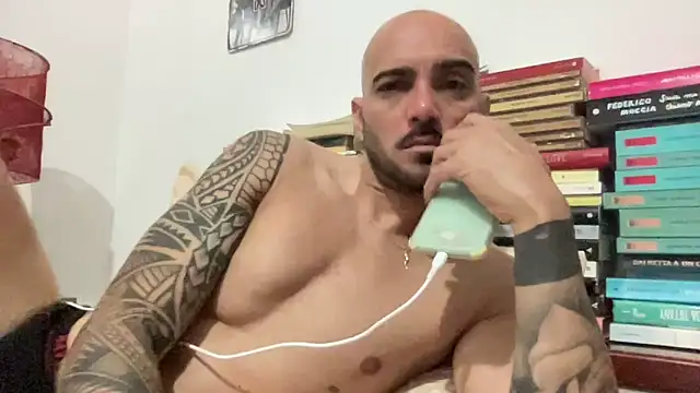 Snapshot of alessandromori91 chatting on 06.19.26 alessandromori91 online show from 06.19.26