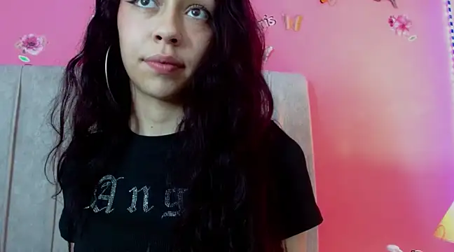 Snapshot of monicahotsex303av chatting on 03.06.25 monicahotsex303av online show from 03.06.25