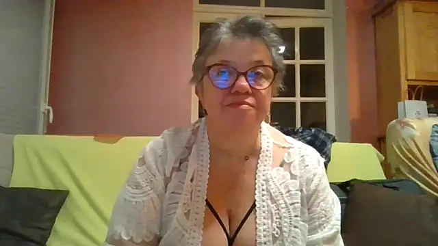 Vandeae44 online show from 03.23.26