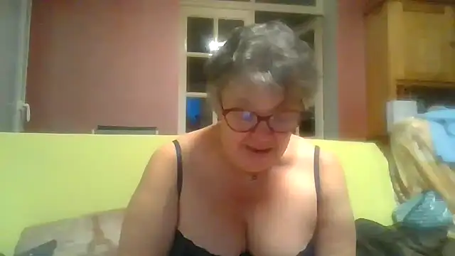 Vandeae44 online show from 04.29.26