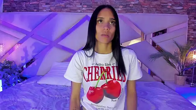 sophie pariss online show from 01.18.26