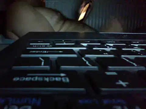 Snapshot of FROL83 chatting on 06.17.26 FROL83 online show from 06.17.26