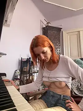 Snapshot of IngridMayer chatting on 12.31.24 IngridMayer online show from 12.31.24