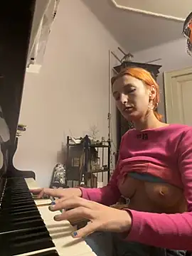 Snapshot of IngridMayer chatting on 01.01.25 IngridMayer online show from 01.01.25