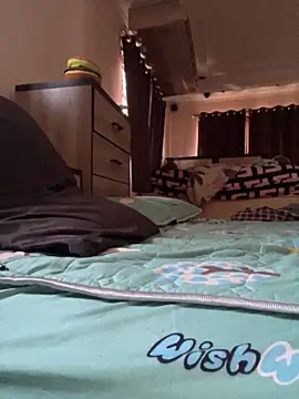 Snapshot of CoaZh_BigP18 chatting on 10.02.25 CoaZh BigP18 online show from 10.02.25