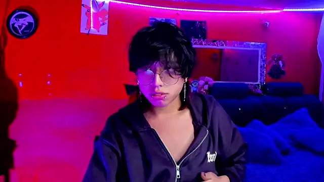 Snapshot of AnggelONfiree chatting on 01.17.25 AnggelONfiree online show from 01.17.25