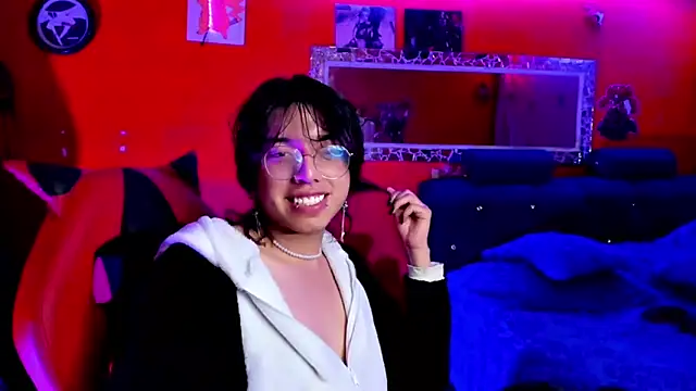 Snapshot of AnggelONfiree chatting on 01.19.25 AnggelONfiree online show from 01.19.25