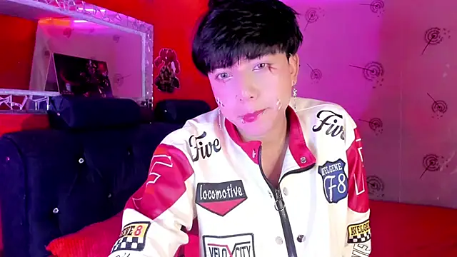 Snapshot of AnggelONfiree chatting on 10.05.25 AnggelONfiree online show from 10.05.25