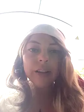 madelaine- online show from 12.05.25