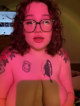 DaisyBooom online show from 02.22.25