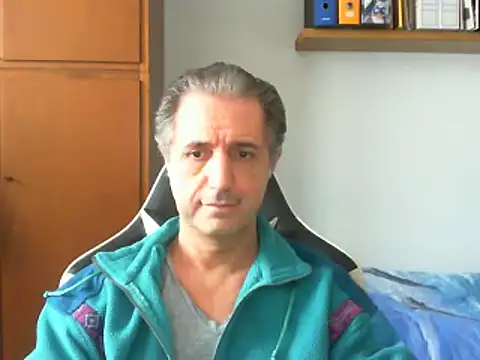 Snapshot of lliuk70mi chatting on 03.09.25 lliuk70mi online show from 03.09.25