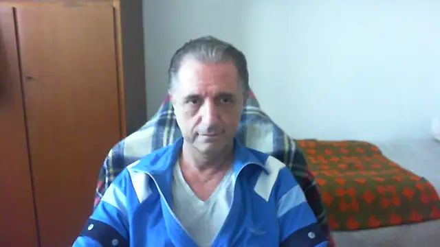 Snapshot of lliuk70mi chatting on 05.16.26 lliuk70mi online show from 05.16.26