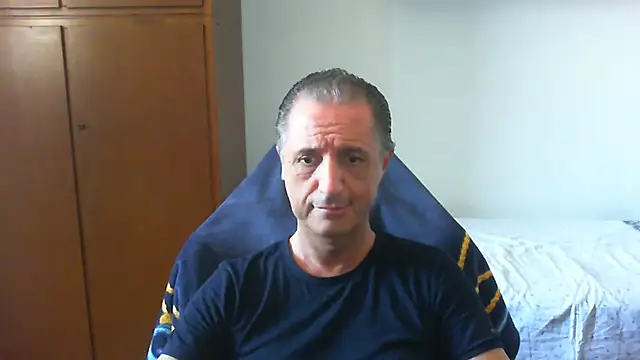 Snapshot of lliuk70mi chatting on 05.29.26 lliuk70mi online show from 05.29.26