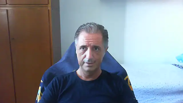 Snapshot of lliuk70mi chatting on 07.12.26 lliuk70mi online show from 07.12.26