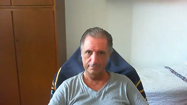 Snapshot of lliuk70mi chatting on 07.25.26 lliuk70mi online show from 07.25.26