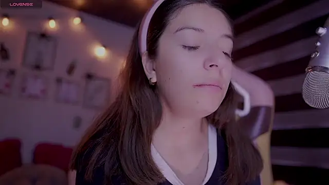 milly kenner online show from 10.25.25